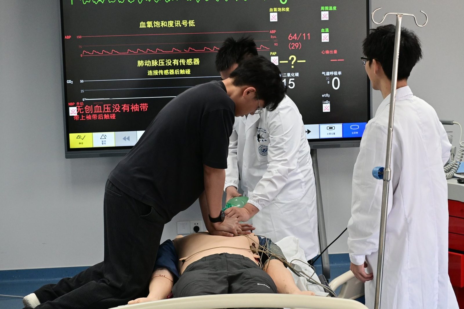 天一急救 ACLS 仿真实训课堂